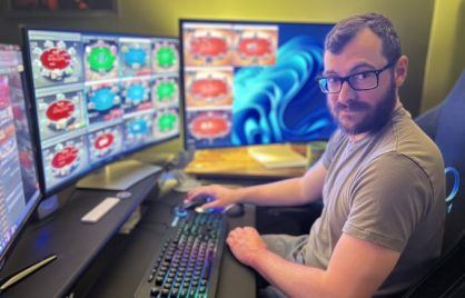 New Jersey Poker Player Hoping to Complete ‘25 Wins of Christmas Challenge’