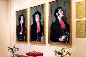 VEGAS MYTHS RE-BUSTED: You Can Rent Elvis’ Actual Las Vegas Penthouse