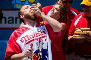 After Acting Like a Weiner in Drunken Bar Fight, Joey Chestnut Cleared For Nathan’s Hot Dog Eating Contest